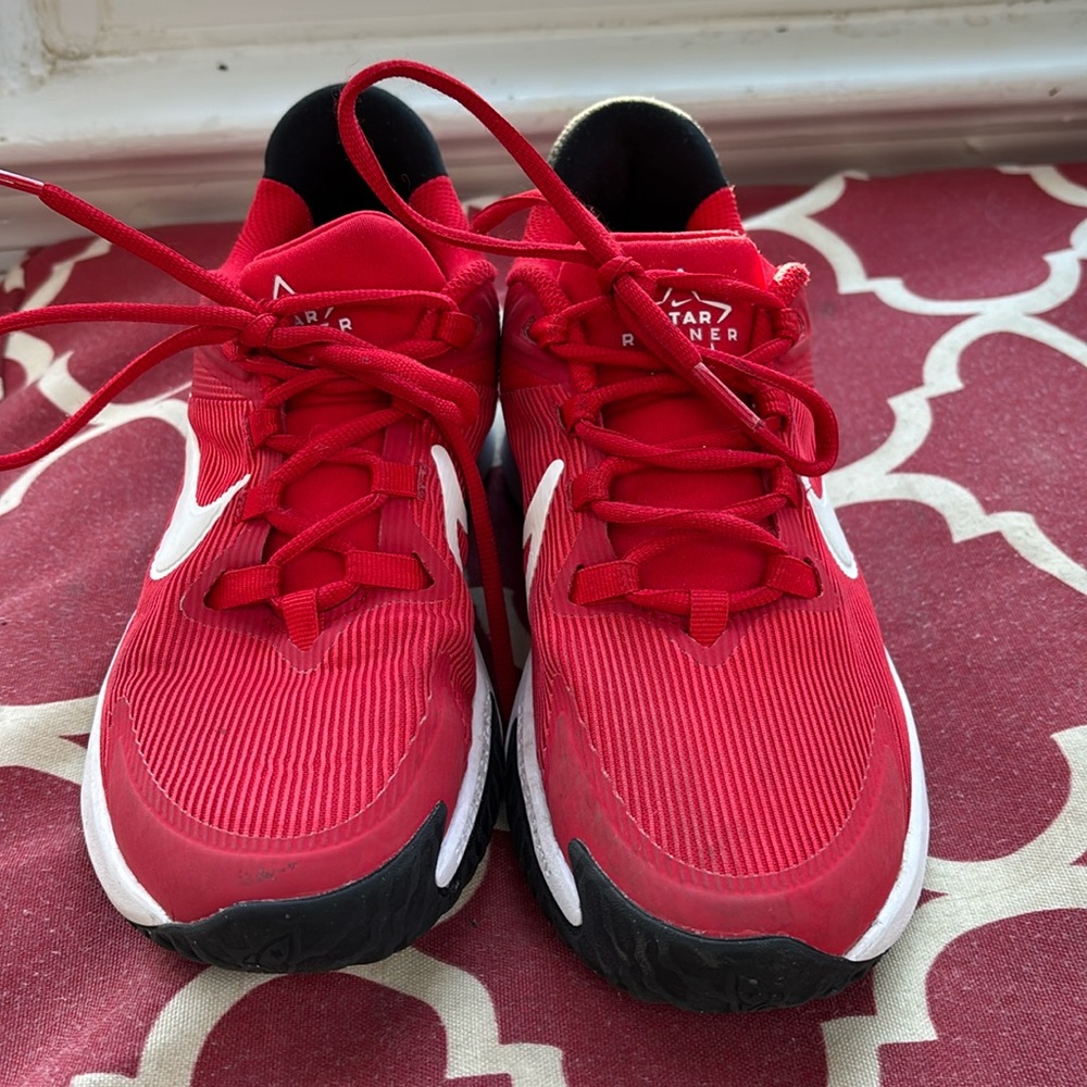 Nike Star runner sneakers